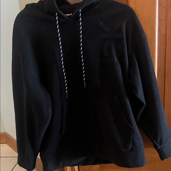 Calvin Klein Black Sweatshirt with Textured Logo - Picture 4 of 5